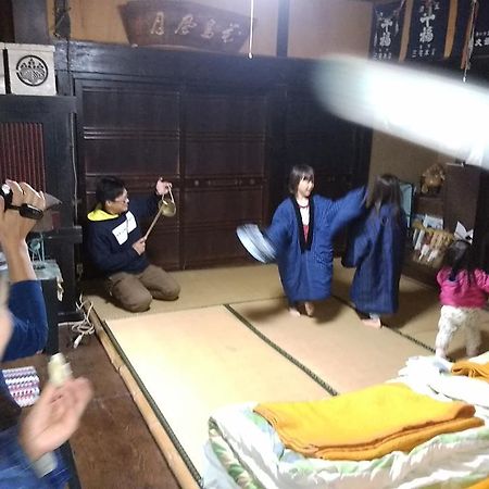 Experiencing Traditional Life Style Inn Kajiya Iya Romantei Miyoshi  Exterior photo